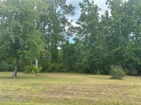 162 Kingfish Ave, Palatka, FL 32177
