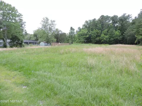 100 El Dorado Dr, Green Cove Springs, FL 32043