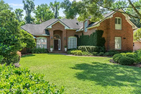 8633 Pebble Creek Ln, Jacksonville, FL 32256