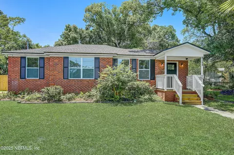 8198 Paul Jones Dr, Jacksonville, FL 32208