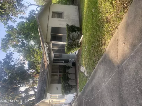 862 North St, Daytona Beach, FL 32114