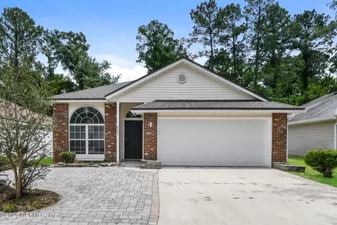 6827 Morse Oaks Dr, Jacksonville, FL 32244