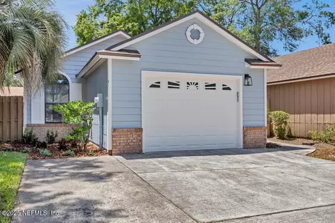 3830 Millpoint Dr, Jacksonville, FL 32257