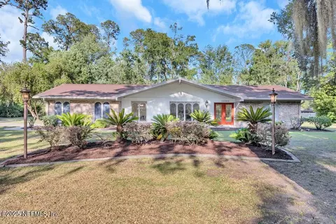 10859 Windy Gale Dr W, Jacksonville, FL 32218