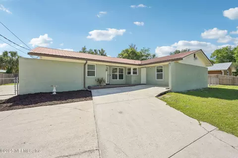 1515 Husson Ave, Palatka, FL 32177