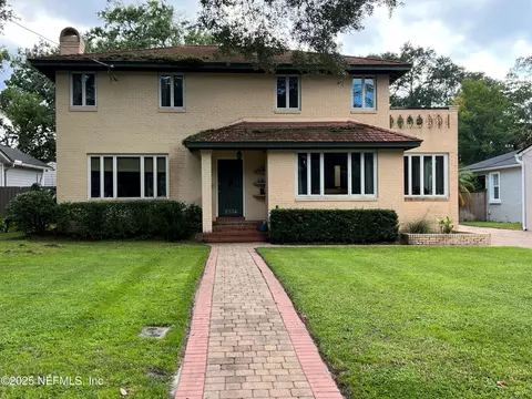 2334 Broadmoor Ln, Jacksonville, FL 32207