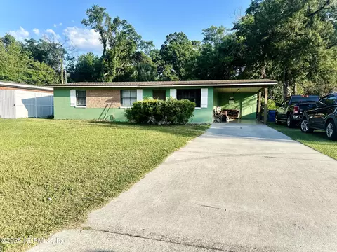 6316 Pine Summit Dr, Jacksonville, FL 32211