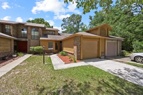 8024 Marseilles Dr, Jacksonville, FL 32277
