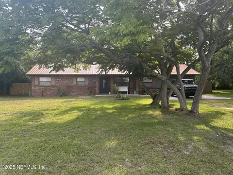 135 Underwood Dr, Palatka, FL 32177
