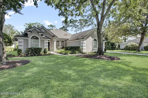 1877 Blue Heron Ln, Jacksonville Beach, FL 32250