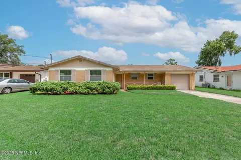 5967 Chevy Dr, Jacksonville, FL 32216
