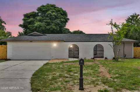 43 Vanderford Rd E, Orange Park, FL 32073