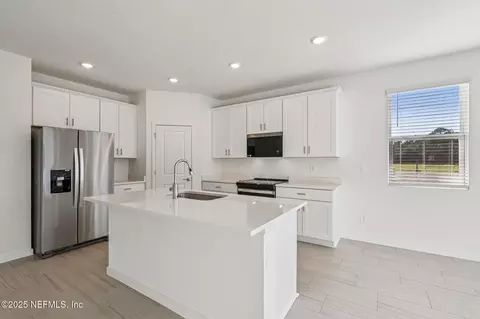 7361 Carson View Ln, Jacksonville, FL 32219
