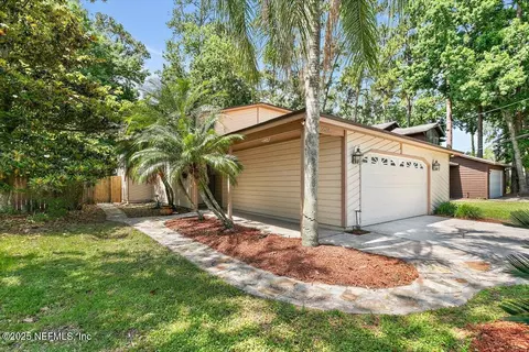5524 Manfields Pl, Jacksonville, FL 32207