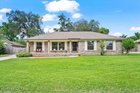 905 Ridgeway Ct, Orange Park, FL 32065