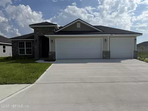 8322 Helmsley Blvd, Jacksonville, FL 32219
