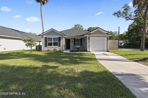 836 Cove St, Green Cove Springs, FL 32043