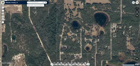 102 104 Circle Dr, Interlachen, FL 32148 photo 3