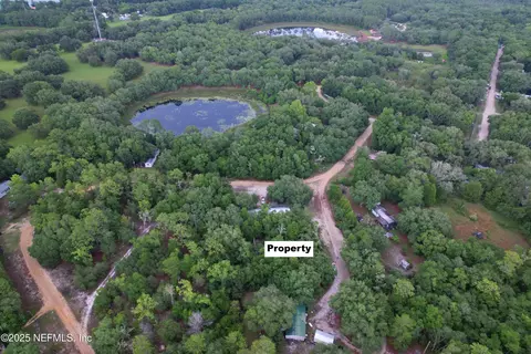 102 104 Circle Dr, Interlachen, FL 32148 photo 5