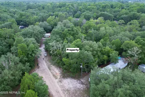 102 104 Circle Dr, Interlachen, FL 32148 photo 4