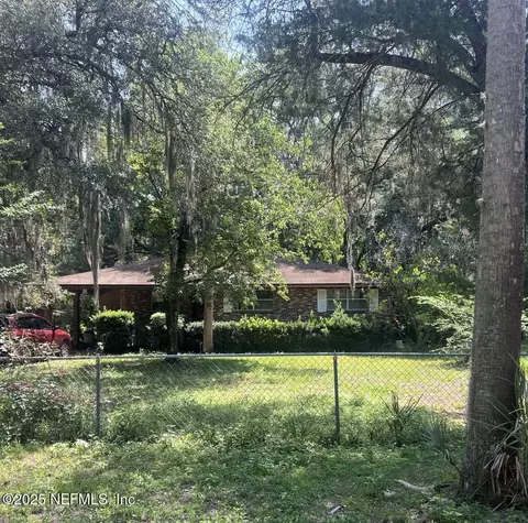 112 County Road 309c, Palatka, FL 32177