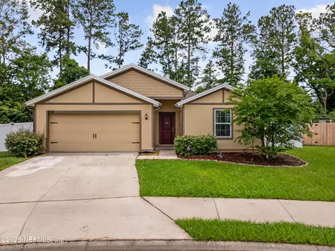 8552 Lake George Cir W, Macclenny, FL 32063