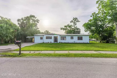 3747 Copper Cir W, Jacksonville, FL 32207