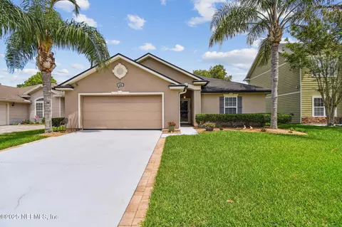 104 Twin Lakes Dr, Saint Augustine, FL 32084