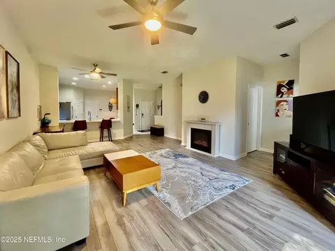 12301 Kernan Forest Blvd #1905, Jacksonville, FL 32225