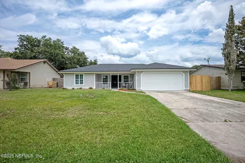 1798 Shannon Lake Dr, Middleburg, FL 32068