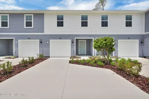 1892 Normandy Pines Ln, Jacksonville, FL 32221