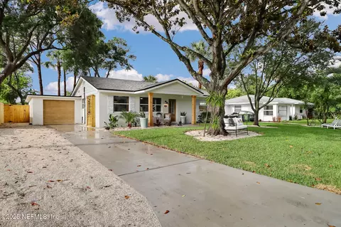 1031 14th Ave N, Jacksonville Beach, FL 32250