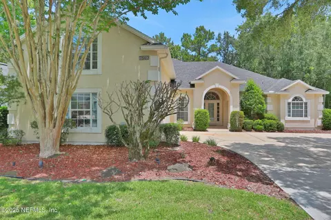 7840 Rittenhouse Ln, Jacksonville, FL 32256