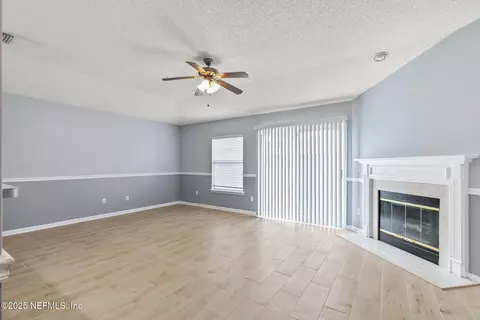 2602 Carson Oaks Dr, Jacksonville, FL 32221