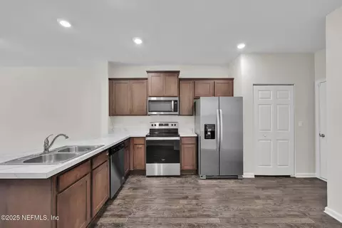837 Capitol Pkwy, Jacksonville, FL 32218