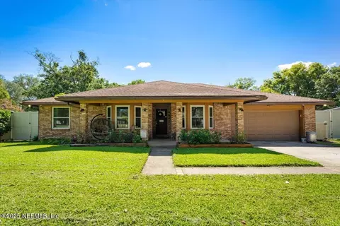 8027 Sarcee Trl, Jacksonville, FL 32244