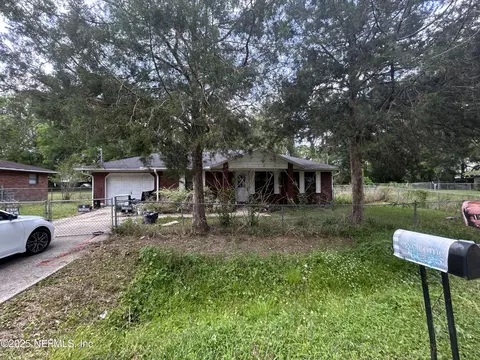 1013 N Thompson St, Starke, FL 32091