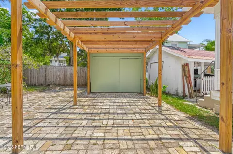 Exterior - 27 Grant St, Saint Augustine, FL 32084 photo 8 of 13