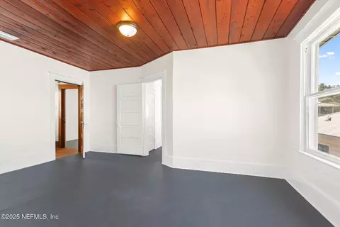 Bedroom - 27 Grant St, Saint Augustine, FL 32084 photo 6 of 9