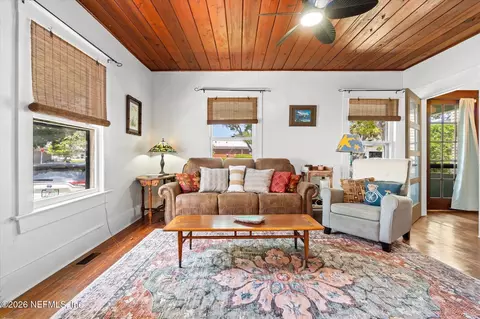 Living - 27 Grant St, Saint Augustine, FL 32084 photo 2 of 4