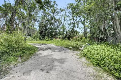9542 Ragsdale Dr, Jacksonville, FL 32257