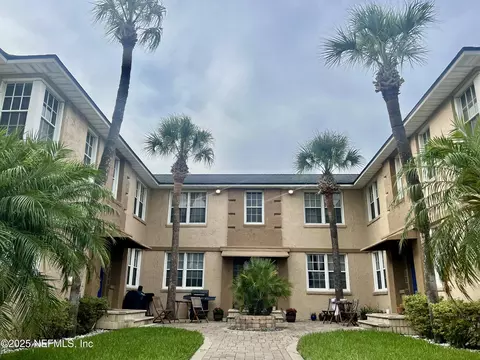 319 1st Ave N #1-B, Jacksonville Beach, FL 32250