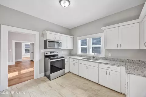 1124 E 14th St, Jacksonville, FL 32206