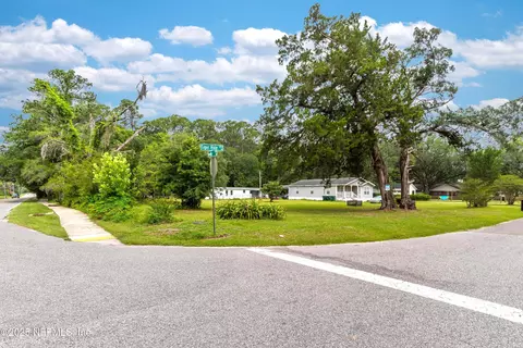 3372 Tiger Hole Rd, Jacksonville, FL 32216