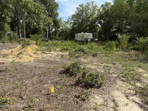 333 2nd Way, Interlachen, FL 32148 photo 2