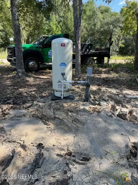 333 2nd Way, Interlachen, FL 32148 photo 3