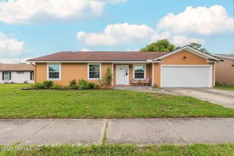 10032 Delano Dr N, Jacksonville, FL 32257