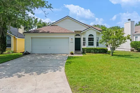 12024 Saverio Ln, Jacksonville, FL 32225