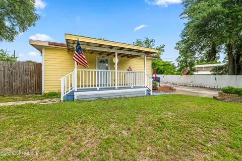 7825 Ramona Blvd W, Jacksonville, FL 32221