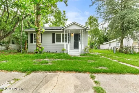 3127 4th Street Cir, Jacksonville, FL 32254